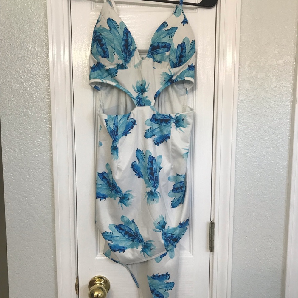 Floral Woman’s high low dress